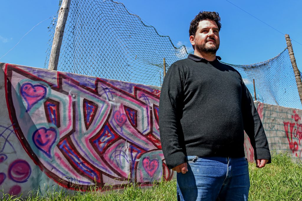 Prado escribió el guion del largometraje "Pullover", que en 2024 fue premiado en el Festival Internacional de Cine de la Provincia de Buenos Aires en la competencia Óperas Primas Bonaerenses en Desarrollo.