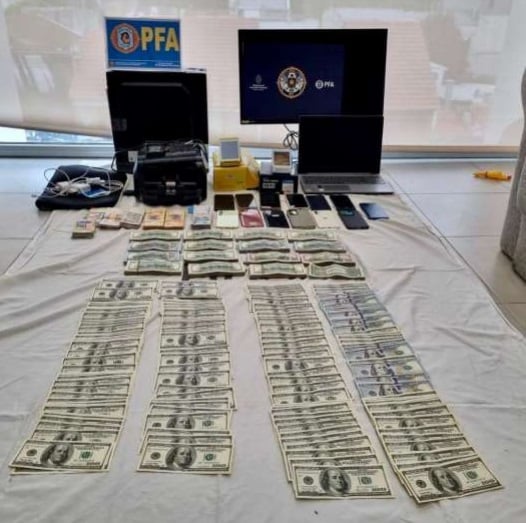 Apuestas ilegales y juego clandestino: “¿no va más?”, tiros en la guerra de las sombrillas y se van más que los que llegan Apuestas ilegales y juego clandestino: “¿no va más?”, tiros en la guerra de las sombrillas y se van más que los que llegan