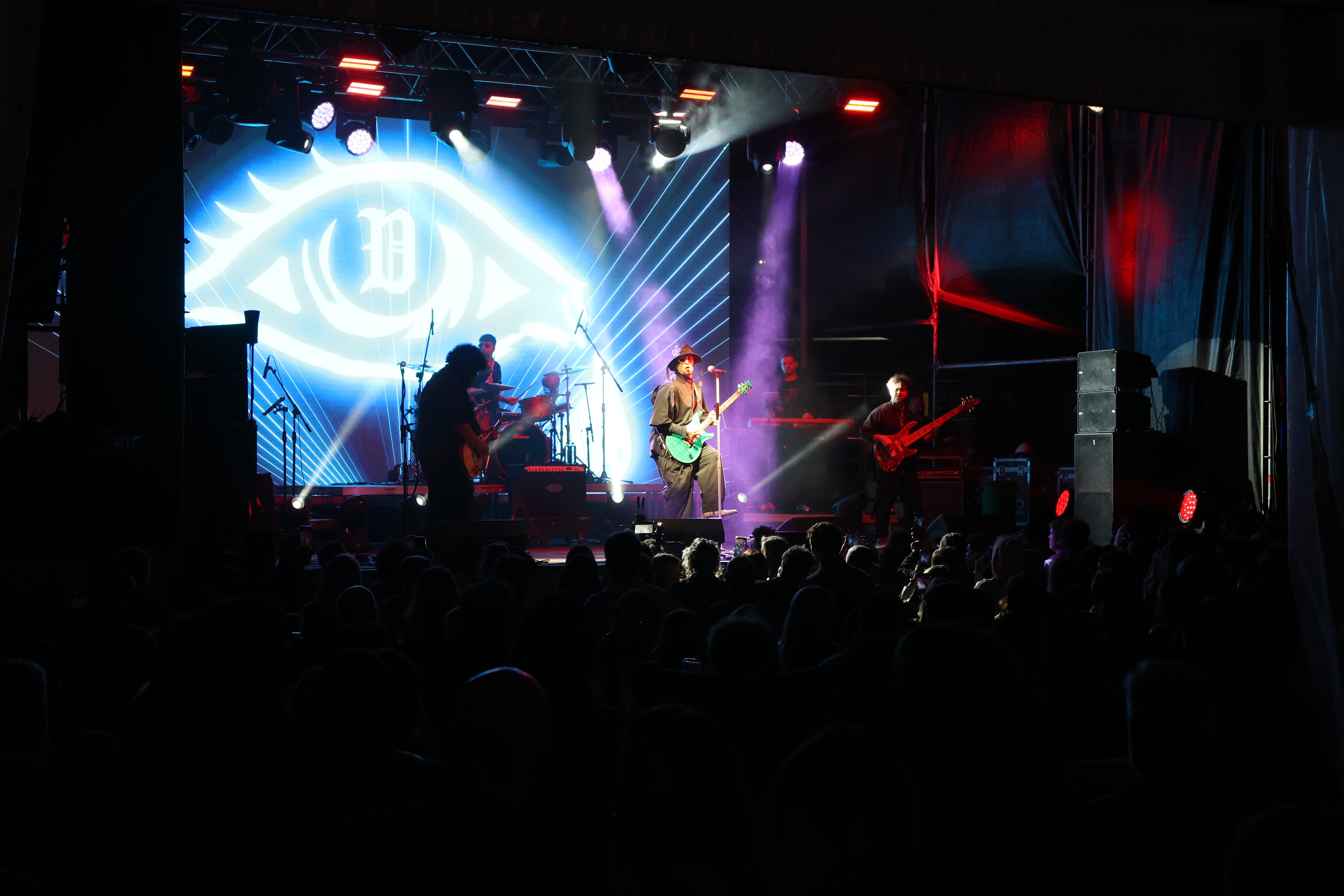 El show de Dante Spinetta arrancó pasadas las 21.