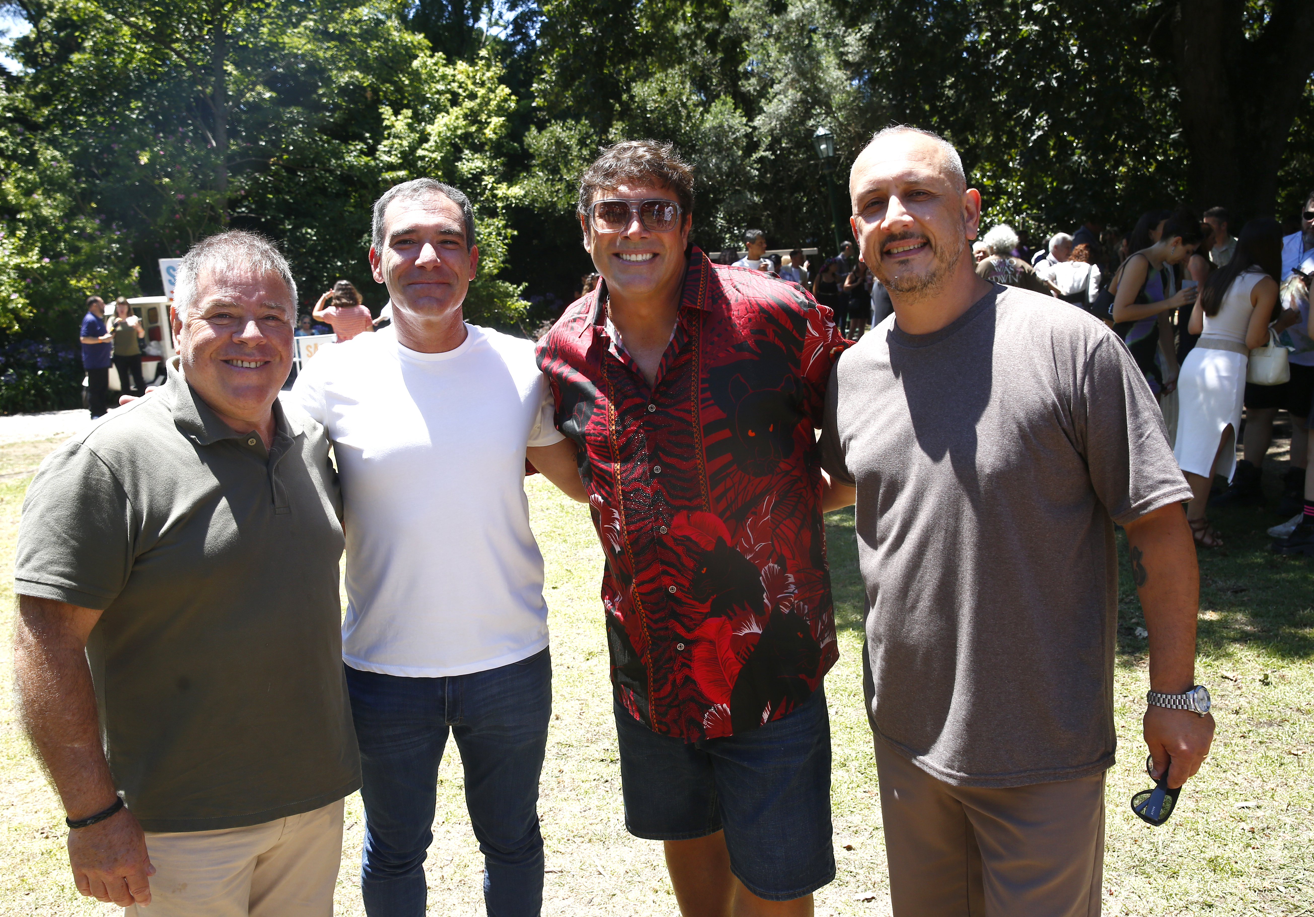 ..., Agustín Neme, Matías Ale y ...