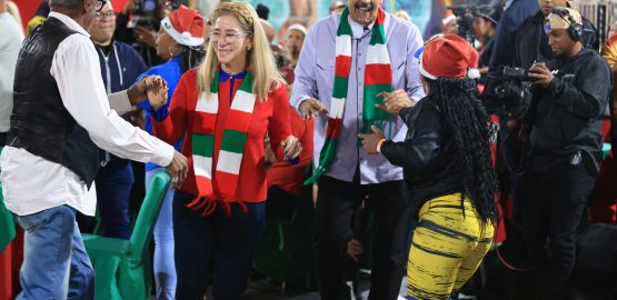 Nicolás Maduro y su esposa Cilia Flores, durante la celebración navideña en Caracas, el pasado 23 de diciembre. Foto: EFE | Palacio de Miraflores.