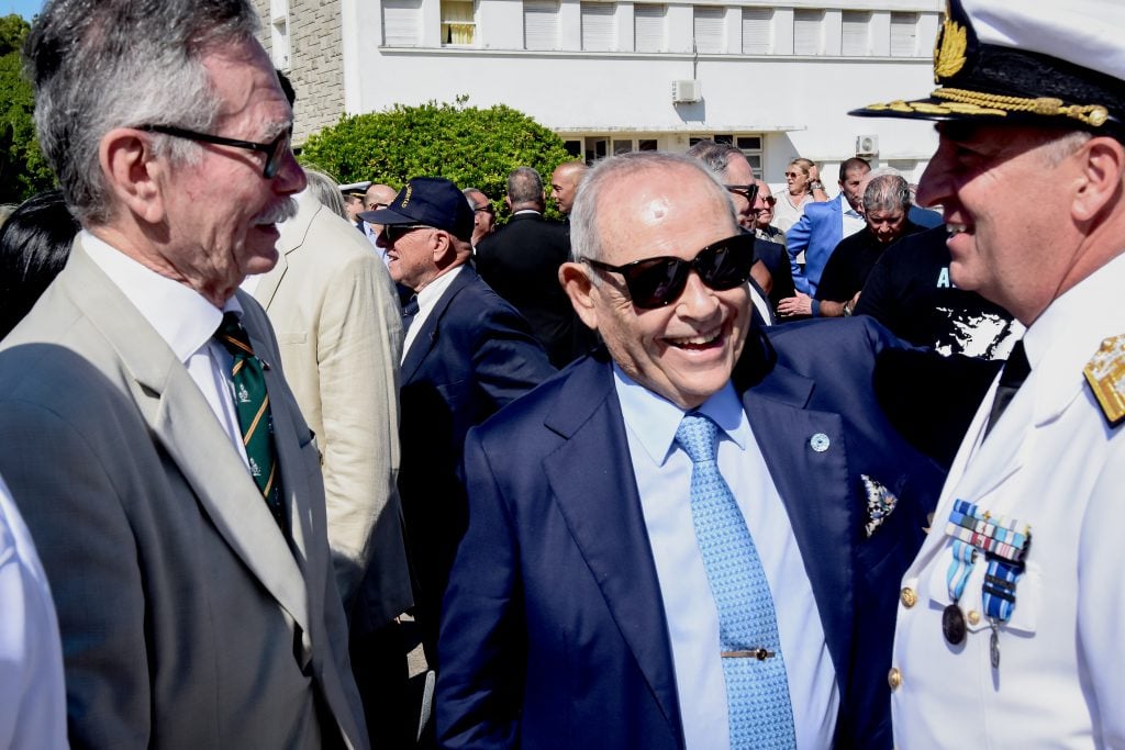 Pérez Kühn recibió el saludo del empresario Florencio Aldrey.