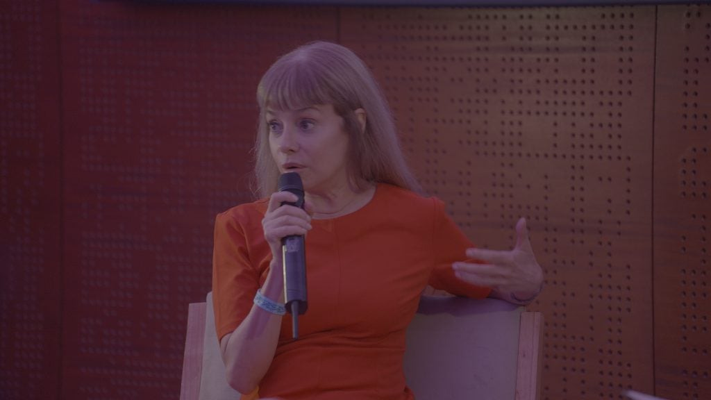 La escritora de novelas históricas Florencia Canale disertó sobre “El peso ignorado de las protagonistas de la Historia”. 