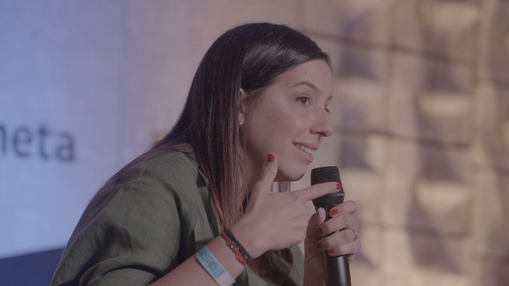 La divulgadora en filosofía Florencia Sichel dio una charla sobre “La adultez en crisis. ¿Por qué nos sentimos tan exigidos?". 