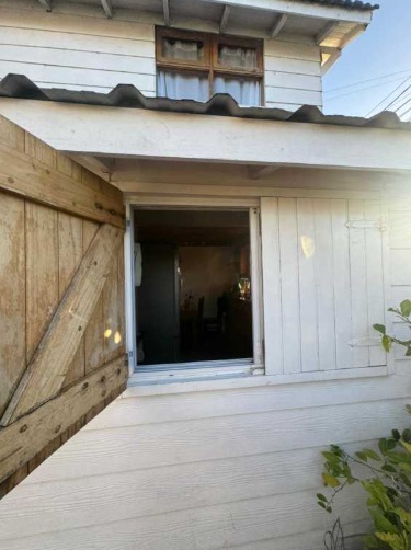 Vivienda alquilada en donde ocurrió el robo.