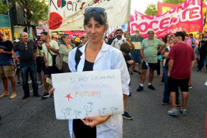 Las mejores fotos de la marcha contra la reforma laboral en Mar del Plata - Image 3