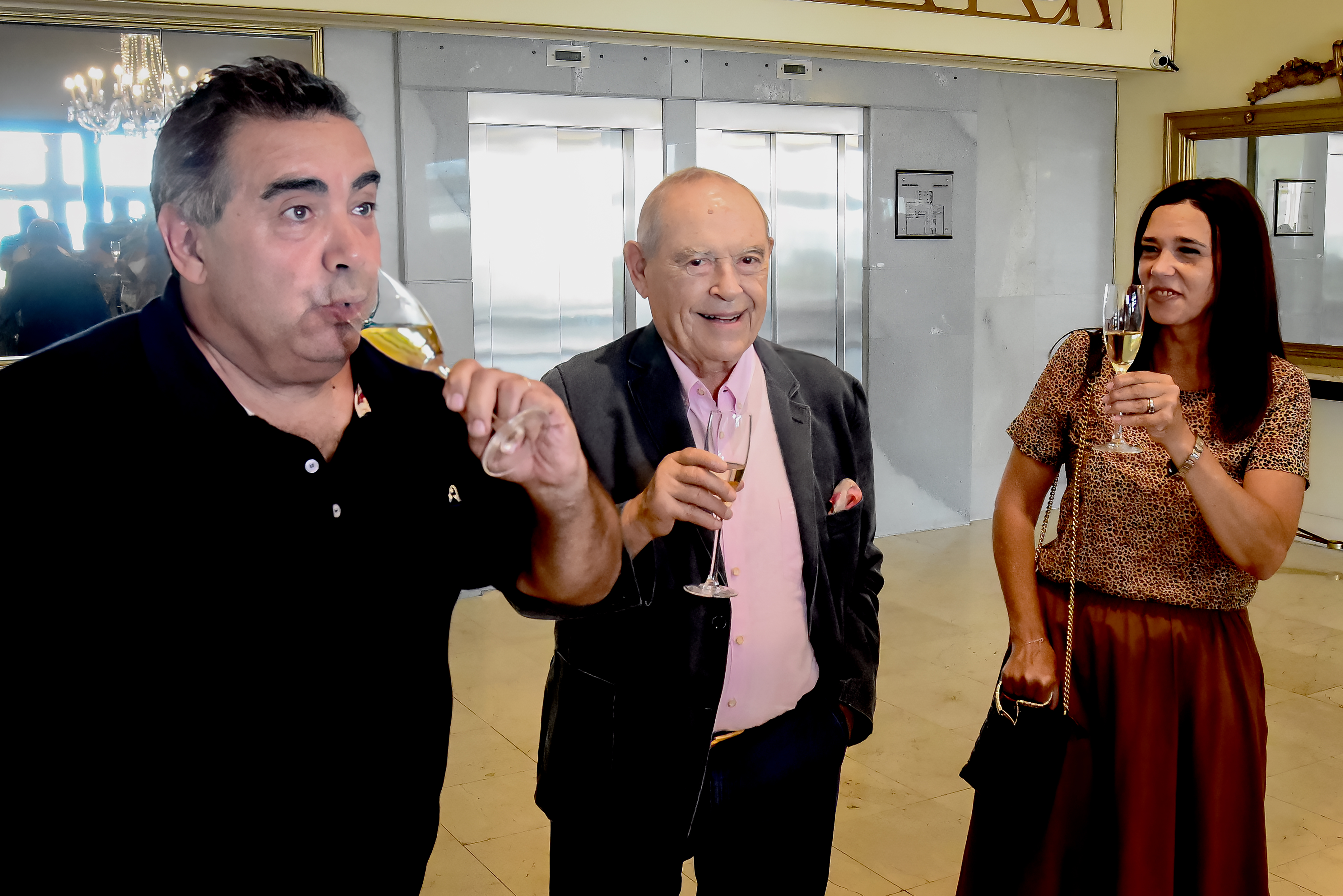 Brindis con el empresario Aldrey en el Hermitage Hotel.