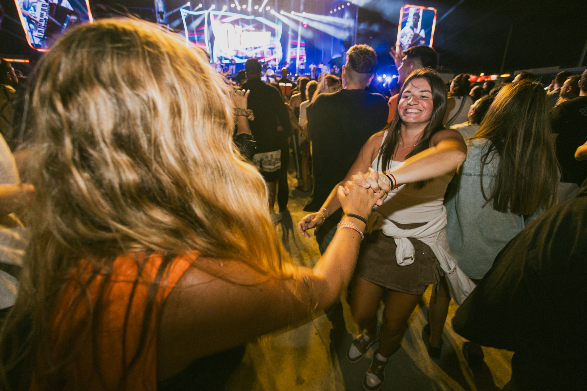Baile en el campu de Bendu Arena.