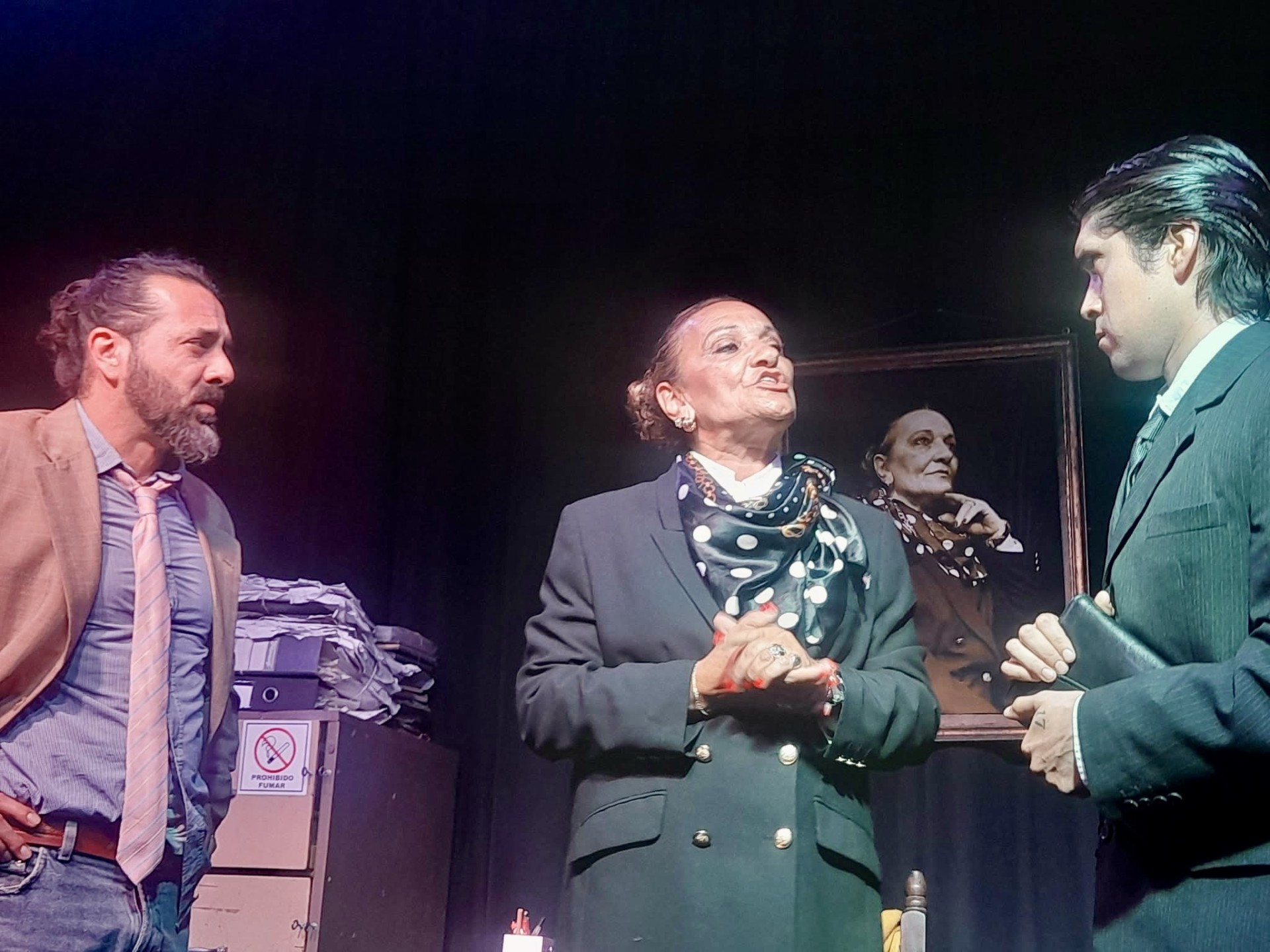 Un momento de "El sótano, se busca empleado".