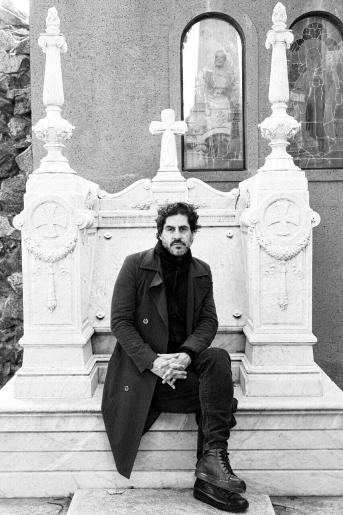 "Me duele en el alma informar que he muerto", publicó en sus redes sociales Tute, para promocionar su libro.