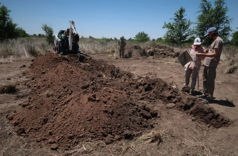Trabajos de excavación en La Perla.