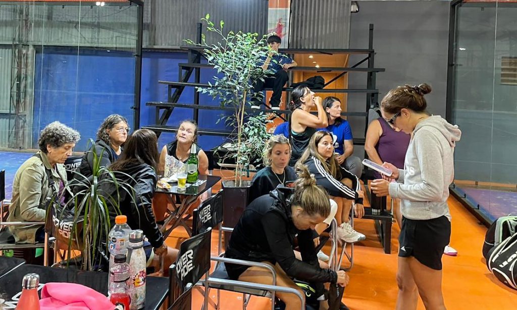 El público acompañó y apoyo a todos los jugadores en el complejo San Remo.