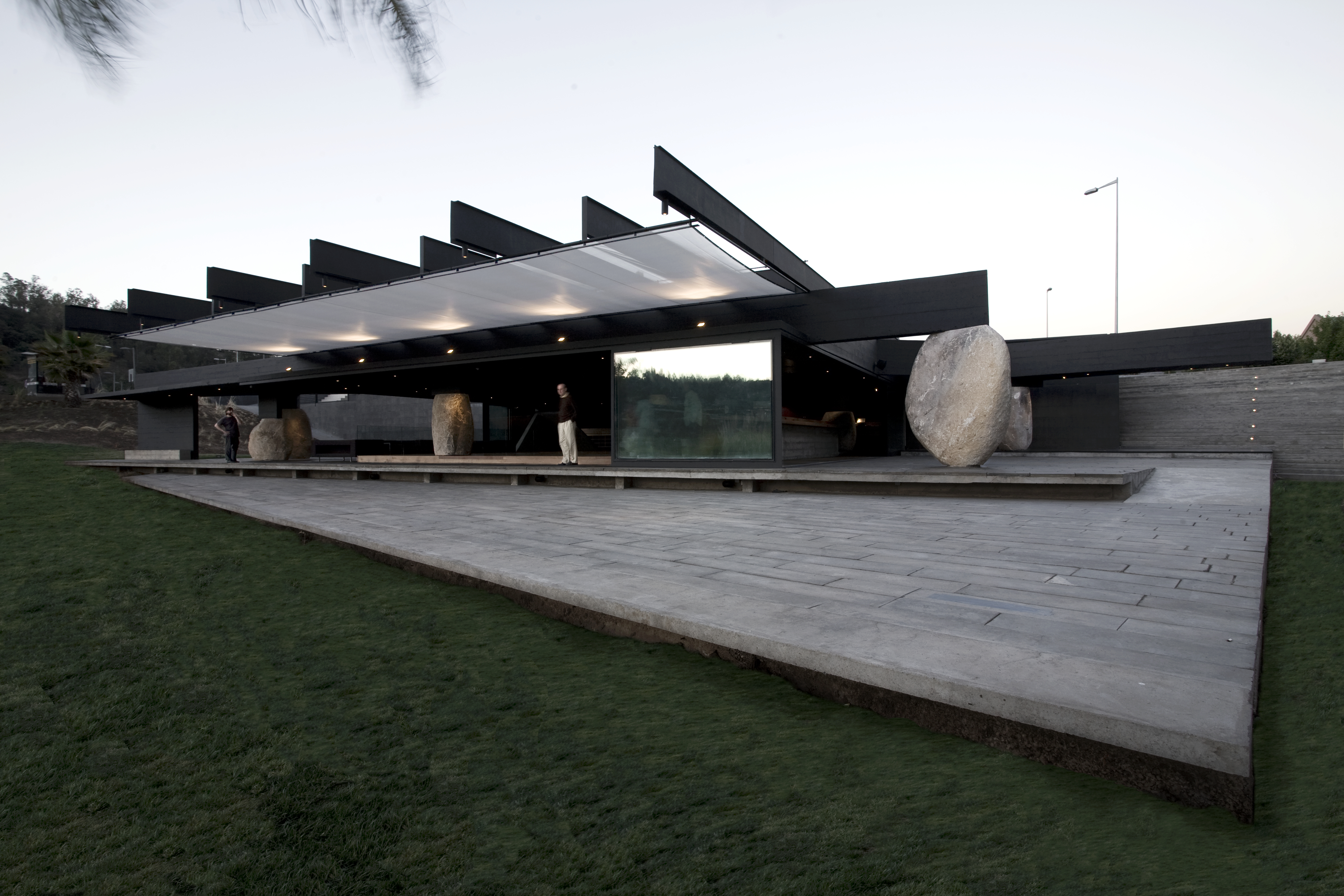 En la imagen, restaurante Mestico, en Santiago, Chile, obra del arquitecto Smiljan Radic Clarke. Foto: EFE | Premio Pritzker | Gonzalo Puga.